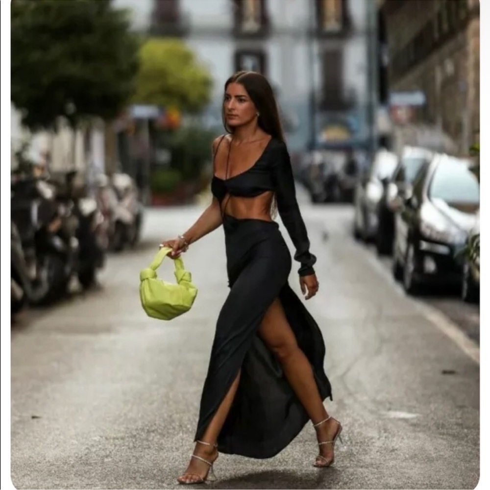 ZARA WOMAN NWT SS21 Sz L BLACK CUT OUT MIDI DRESS 6929/284 SOLD OUT!! - Picture 3 of 9